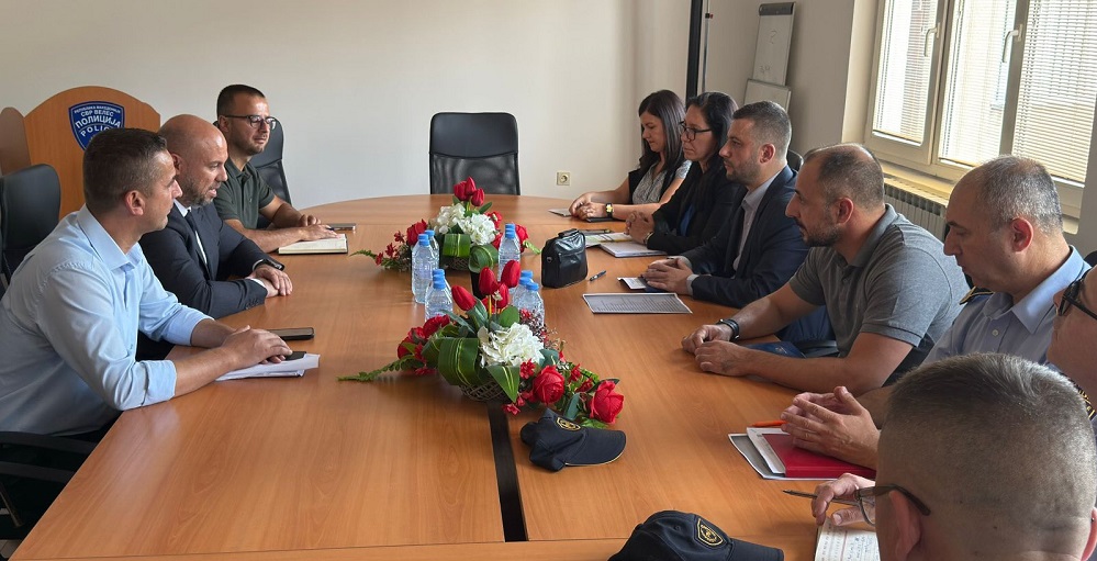Iseni poseta SVR Veles