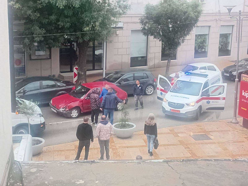Полесно повреден возач од Велес во сообраќајка во центарот на градот