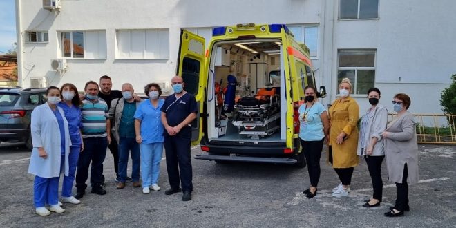 Ambulatntno vozilo bolnica donacija