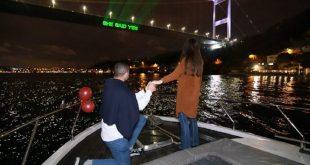 velesanec ja pobaral devojkata vo Istanbul
