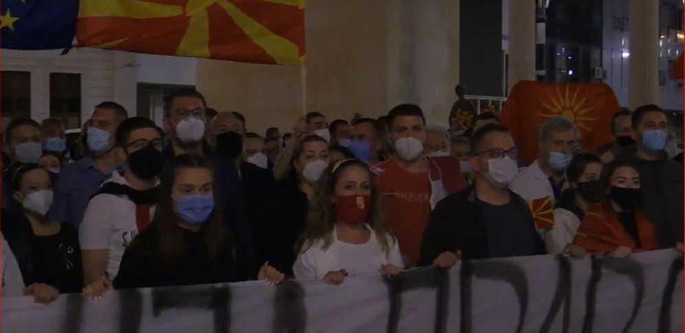 VMRO-DPMNE i Mickoski protest