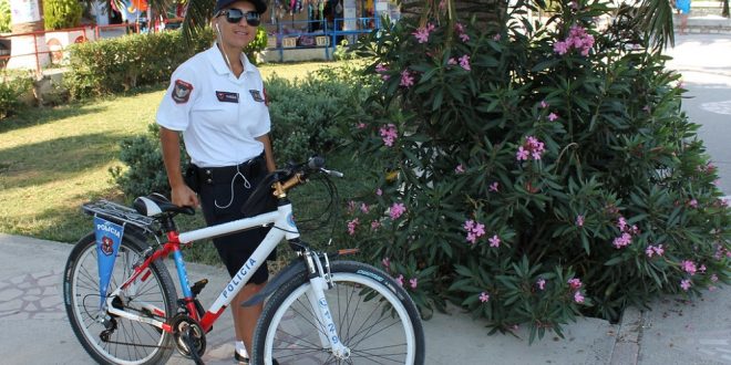 saranda_police_bike