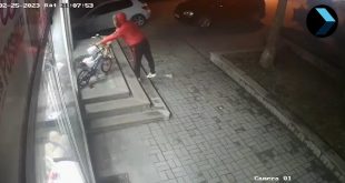 Kradec krade velosiped