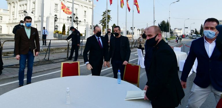 svadbari i ugostiteli pred vlada protest